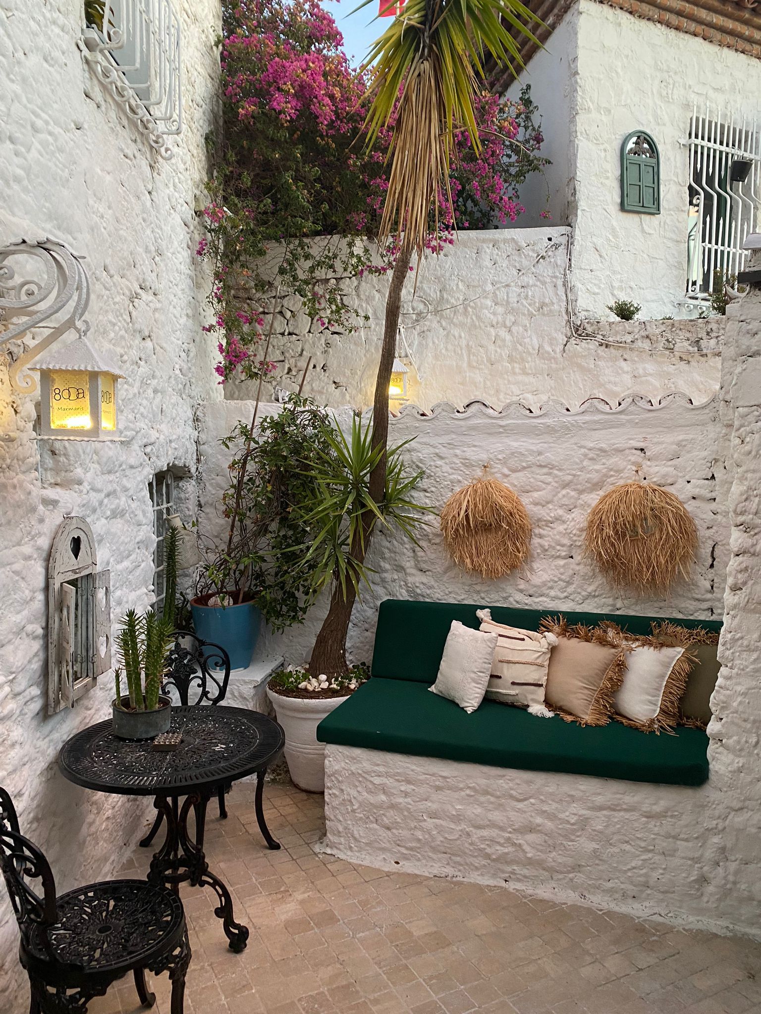 White Antique House — Marmaris kale içi restore taş ev, fotoğraf 4